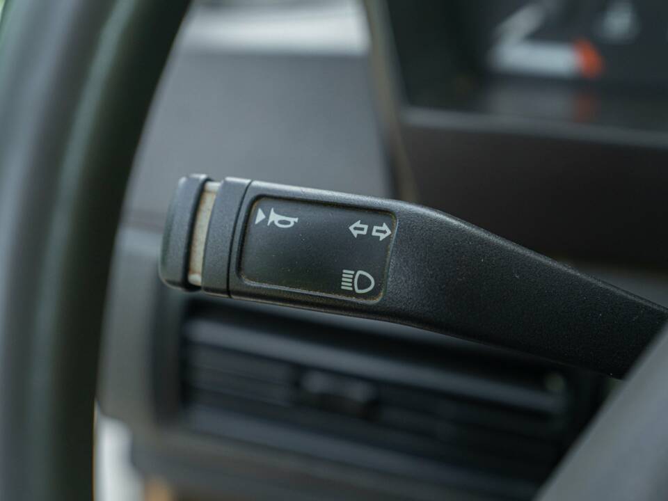 Immagine 34/50 di Land Rover Range Rover Classic 3.9 (1991)