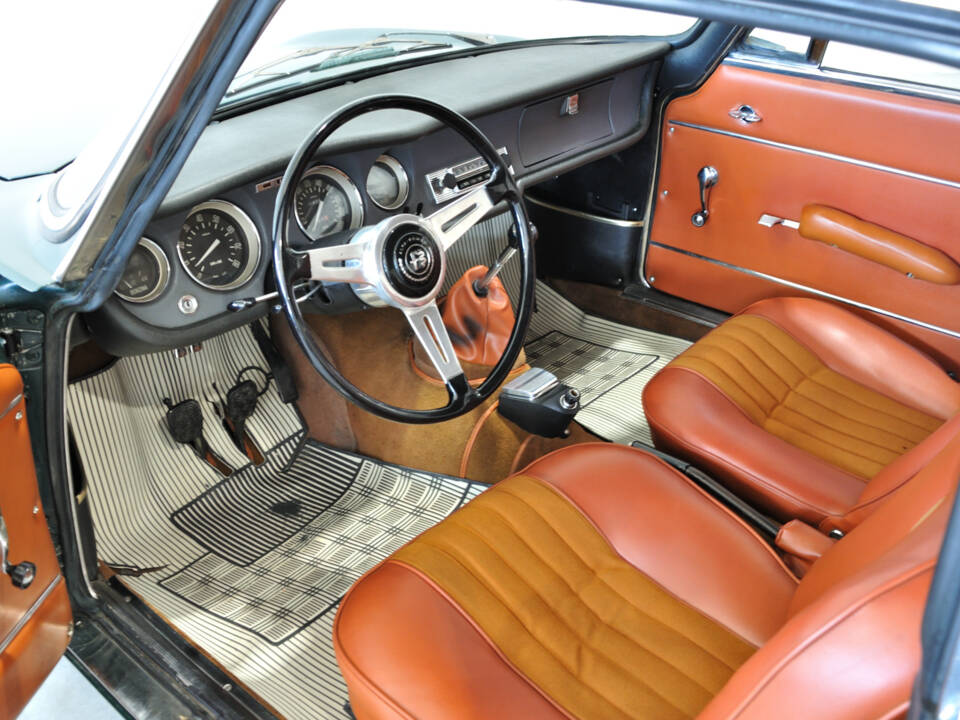 Image 62/65 of Alfa Romeo Giulia 1600 Sprint GT (1964)