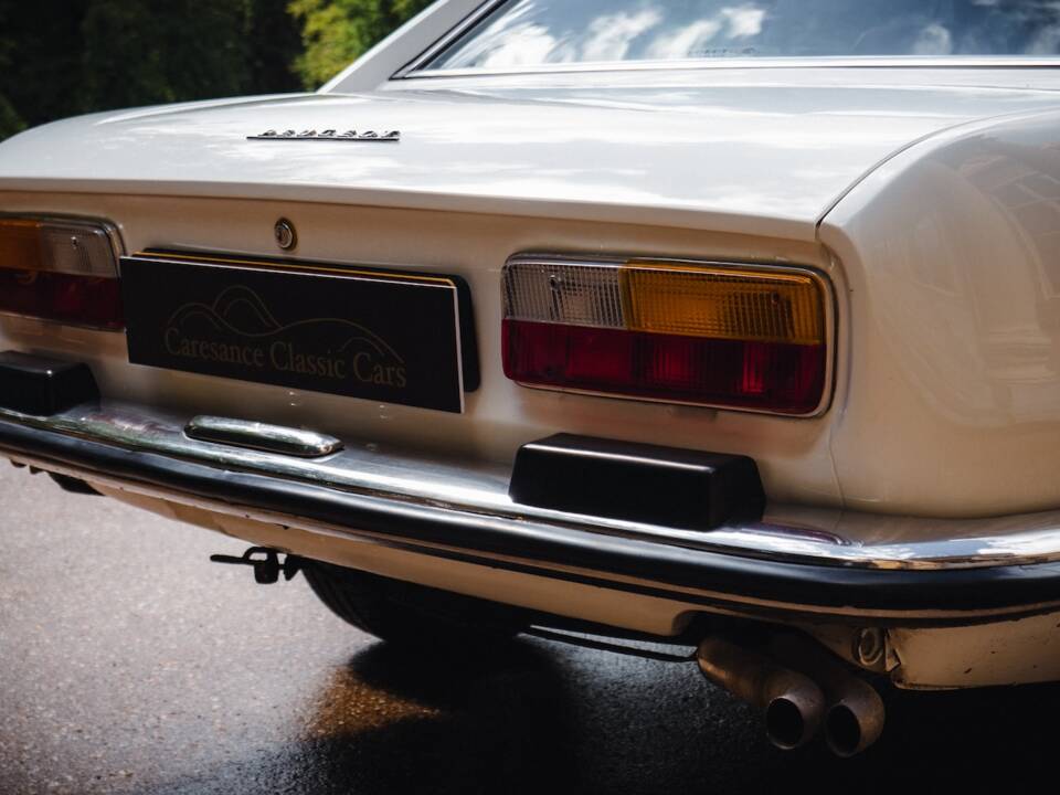 Image 21/33 of Peugeot 504 Coupé (1979)