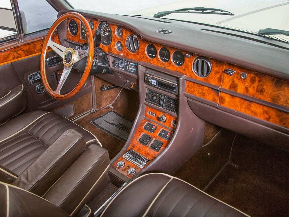 Bild 17/22 von Rolls-Royce Corniche I (1986)
