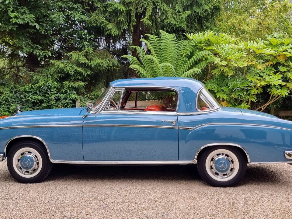 Bild 28/39 von Mercedes-Benz 220 SE (1958)