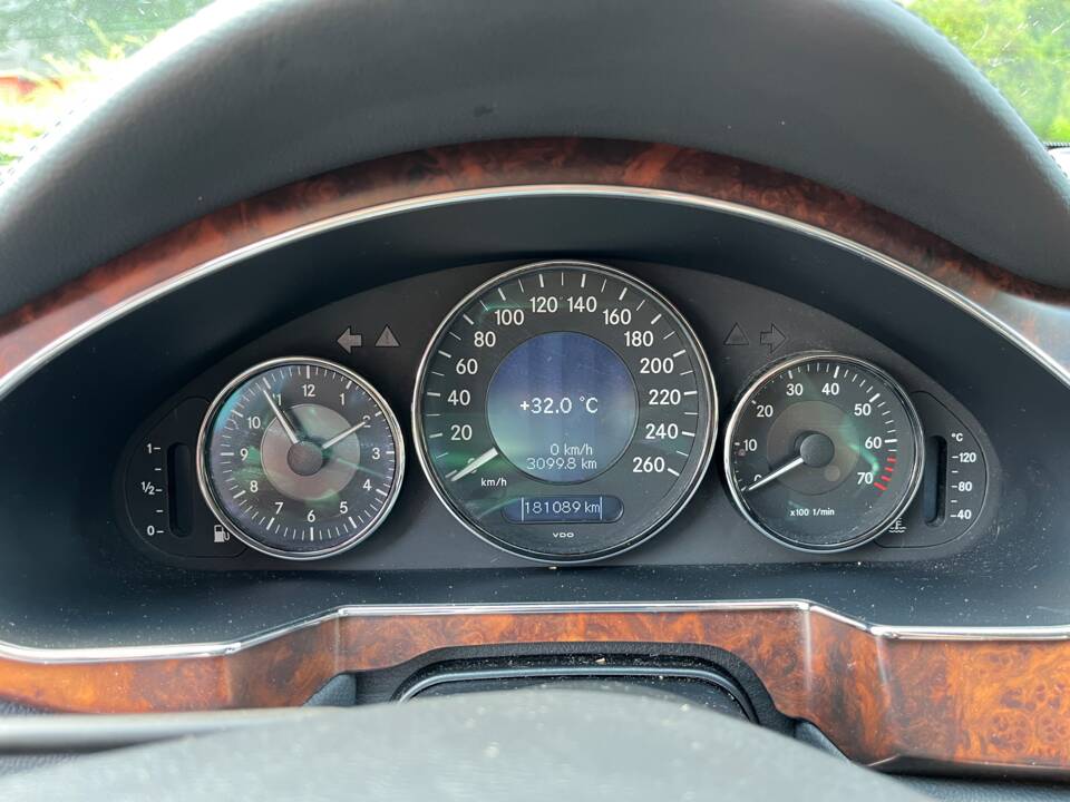 Afbeelding 14/16 van Mercedes-Benz CLS 350 (2005)