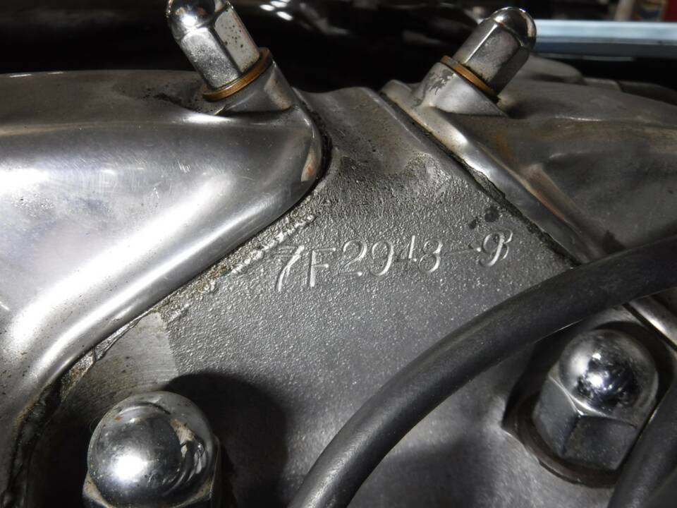 Image 41/50 of Jaguar 420 (1967)
