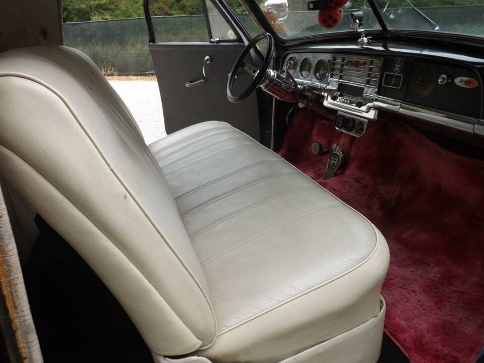 Bild 27/50 von Plymouth Special Deluxe (1949)