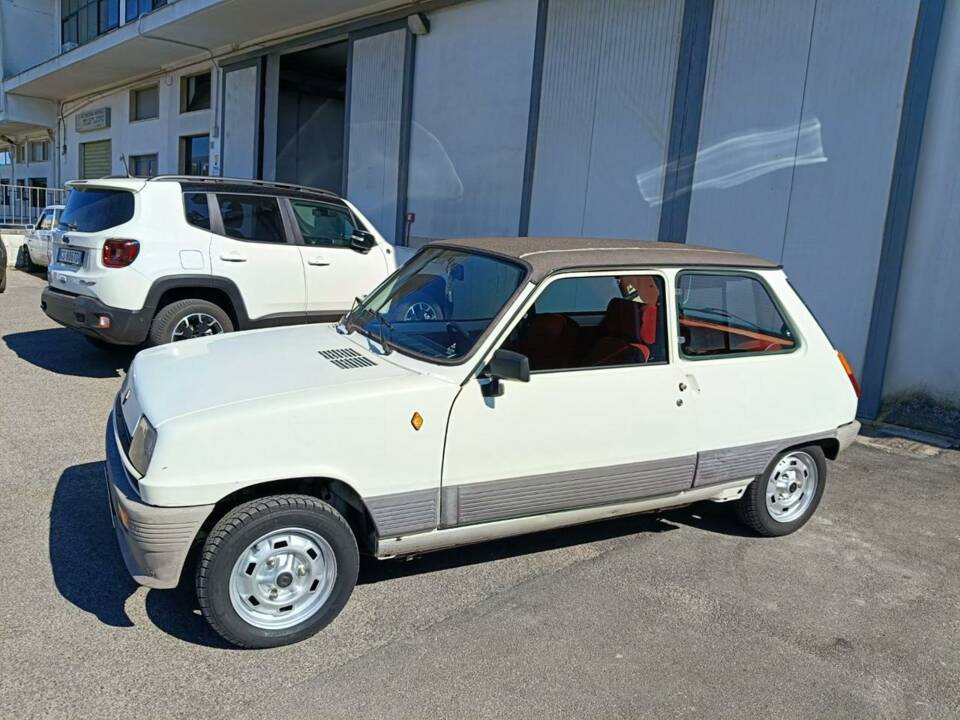 Image 24/50 de Renault R 5 1.4l (1983)