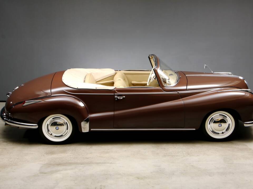 Image 2/26 of BMW 502 Autenrieth (1955)
