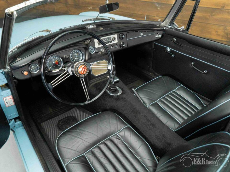 Bild 7/19 von MG MGB (1965)