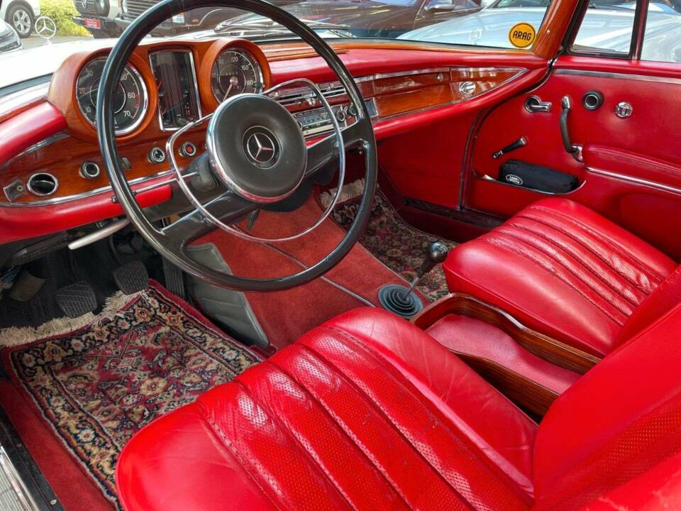 Imagen 13/20 de Mercedes-Benz 220 SE b (1965)