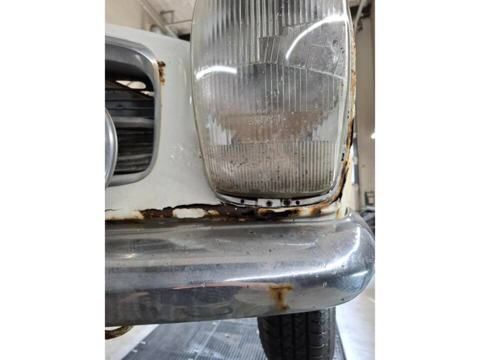 Image 44/50 de Mercedes-Benz 250 SL (1967)