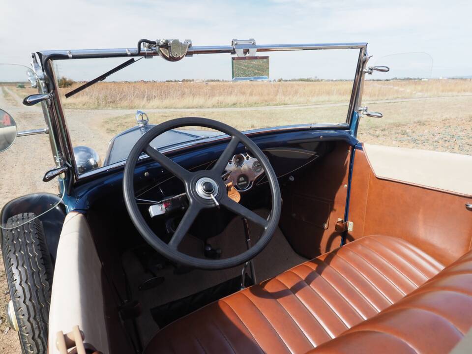 Image 43/60 of Ford Model A De Luxe (1931)