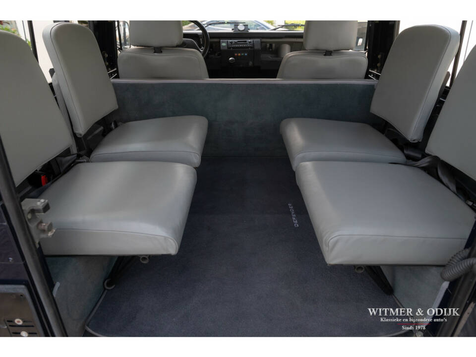 Image 23/25 de Land Rover Defender 90 (1996)