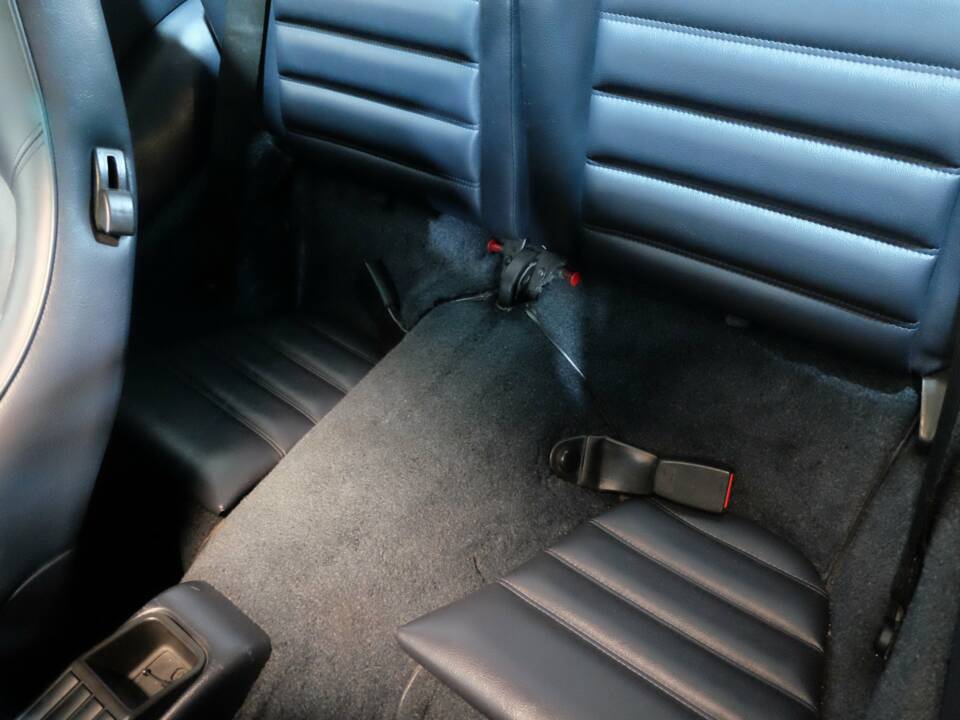 Imagen 12/26 de Porsche 911 Carrera 4 (1992)