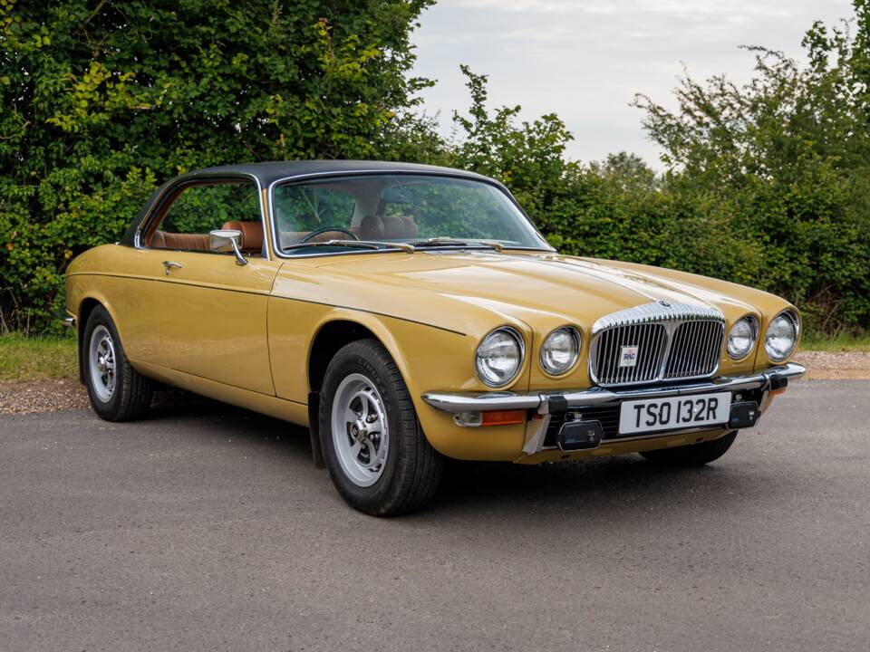 Bild 40/40 von Daimler Sovereign 4.2 (1976)