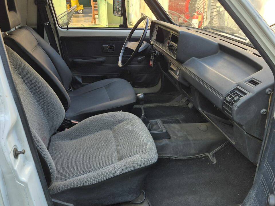 Image 26/43 of Volkswagen Caddy I 1.6 D (1990)
