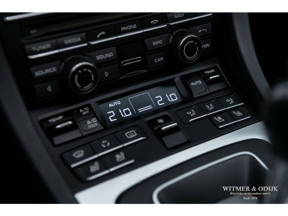 Image 20/29 of Porsche 911 Carrera S (2012)