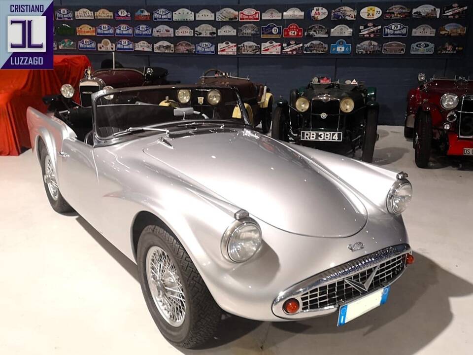 Image 10/37 of Daimler SP 250 (1960)