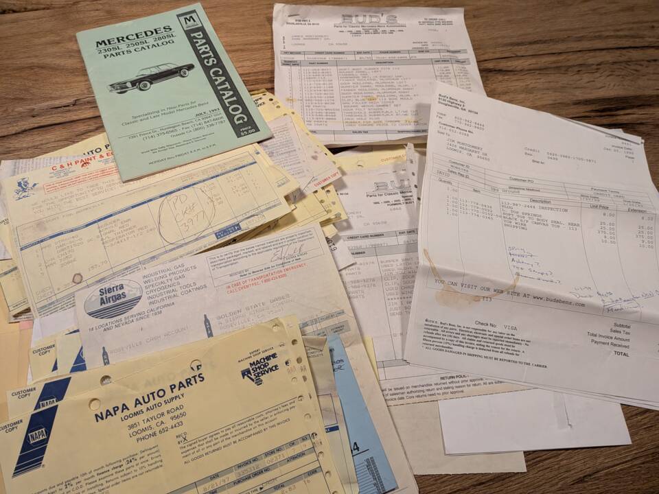 Image 13/18 of Mercedes-Benz 250 SL (1967)