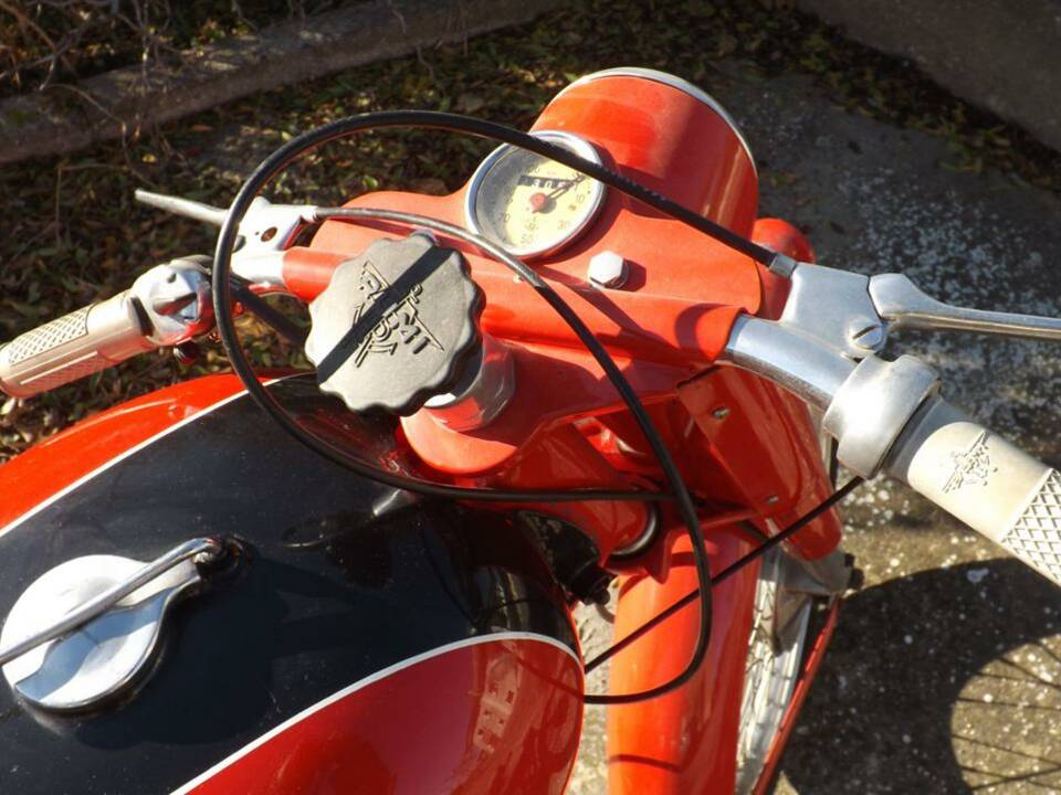 Image 44/50 of Rumi 125 Super Sport (1960)