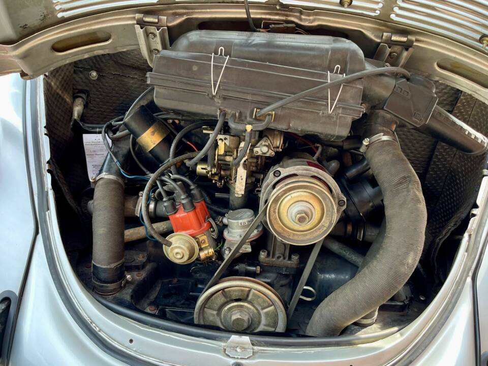 Bild 17/21 von Volkswagen Kever 1303 LS (1979)