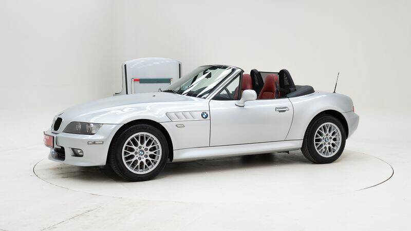 Bild 1/15 von BMW Z3 2.2i (2001)