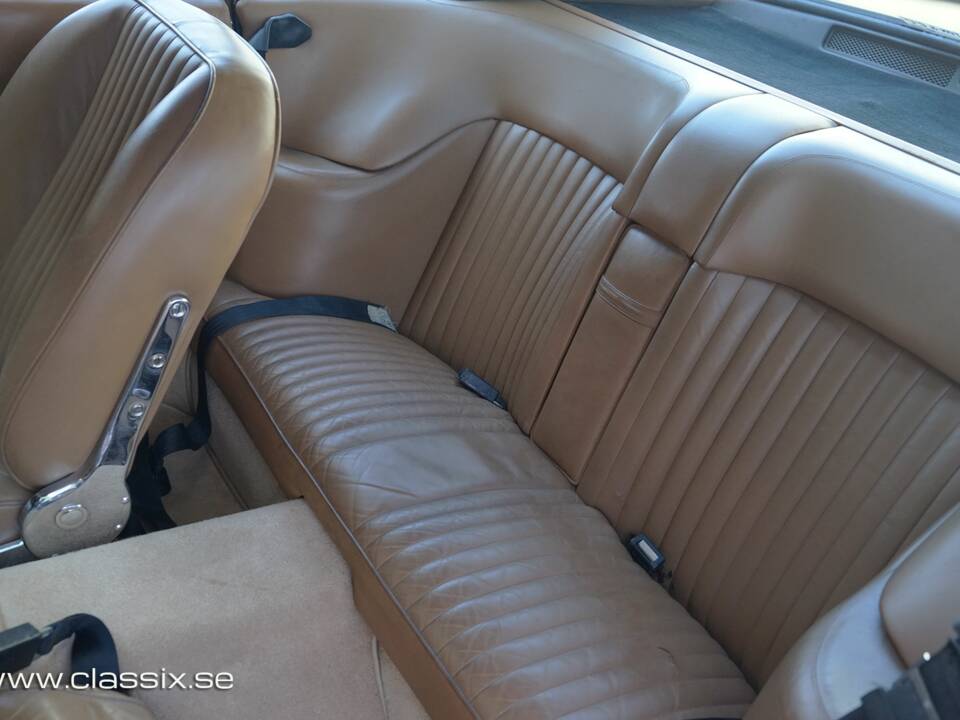 Image 13/22 of Aston Martin DBS (1972)