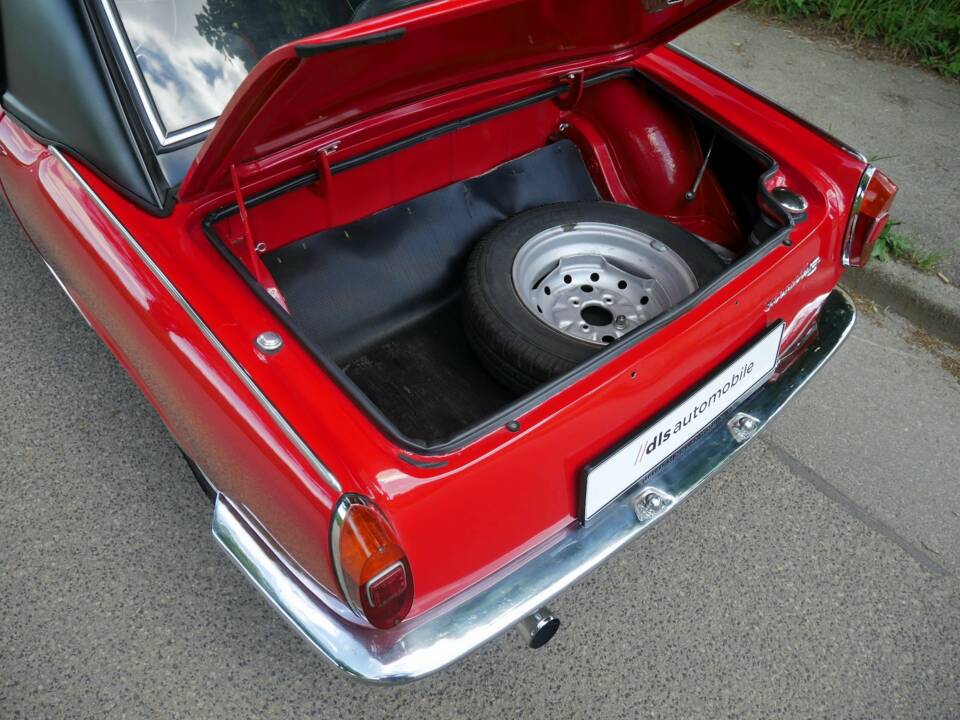 Image 25/29 of Innocenti Spider S (1966)