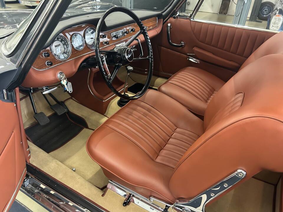 Image 10/37 of BMW 3200 CS (1964)