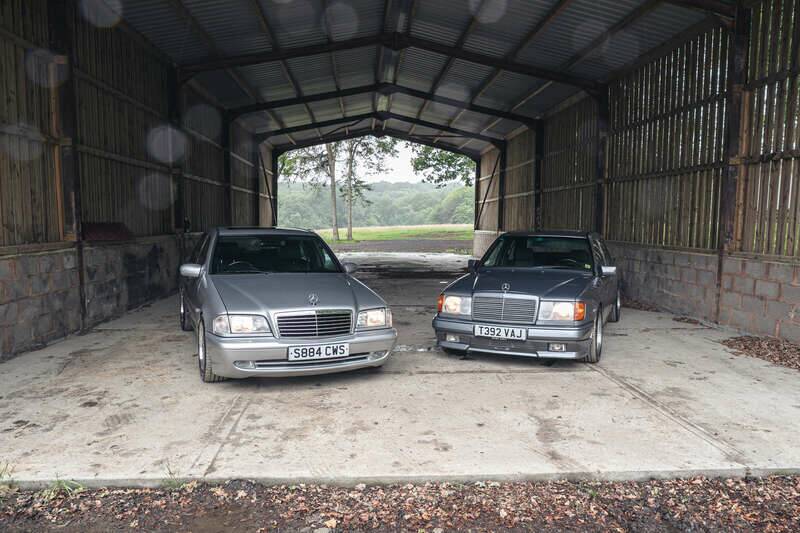 Image 42/43 of Mercedes-Benz 300 CE 3.2 AMG (1990)