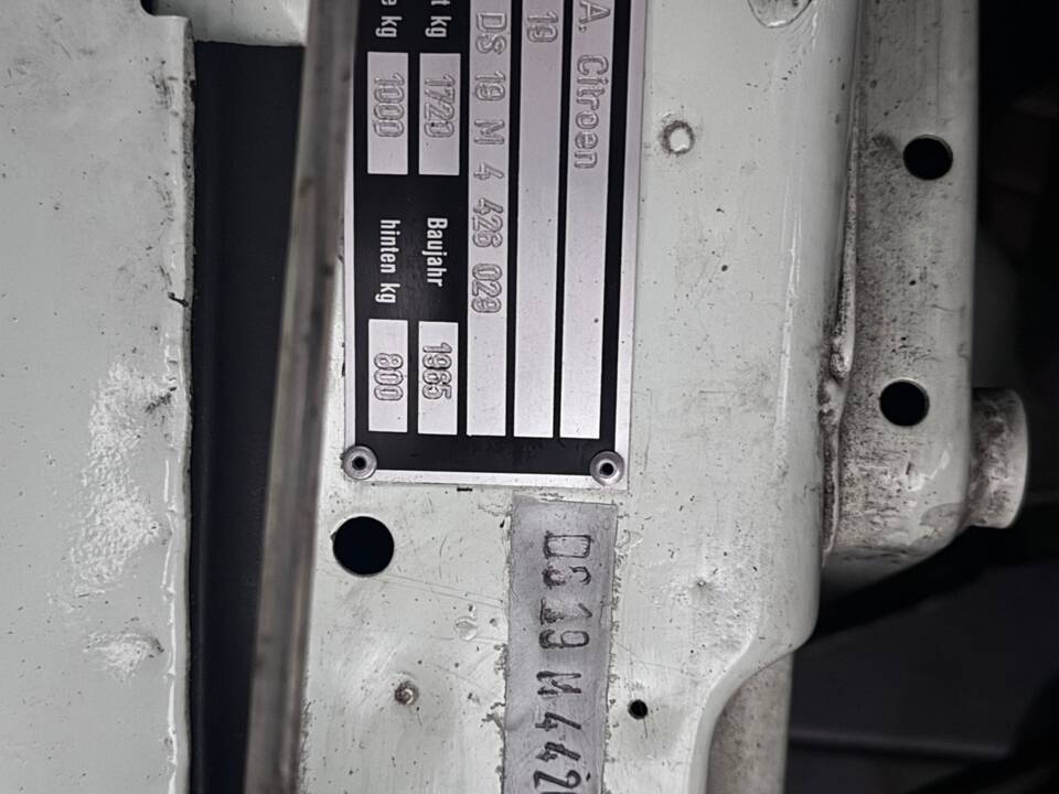 Immagine 154/165 di Citroën DS 19 Usine (1965)
