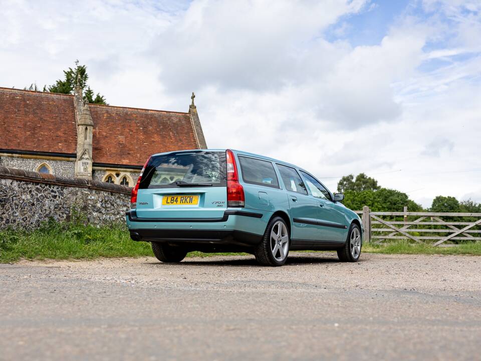 Image 49/50 de Volvo V70 R AWD (2003)