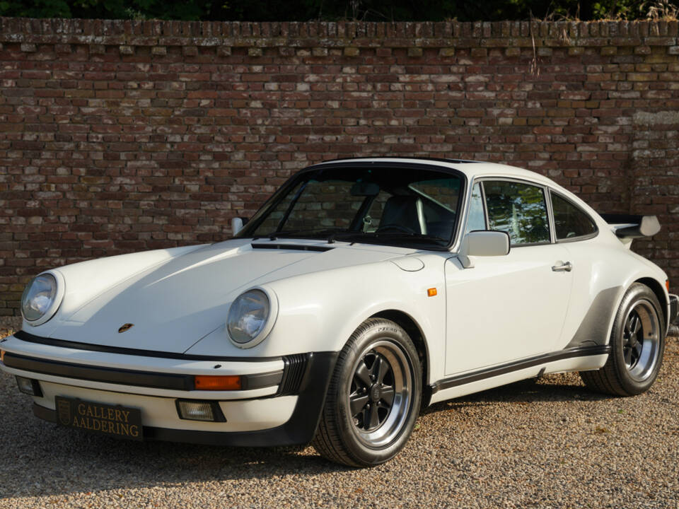 Image 44/50 of Porsche 911 Turbo 3.3 (1986)