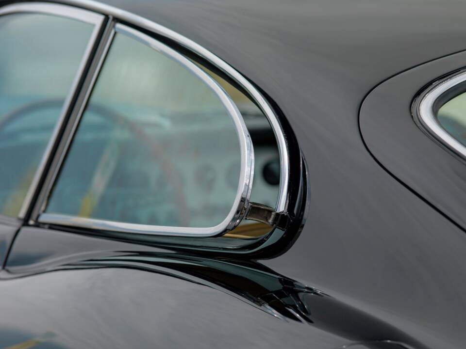 Image 6/17 de Jaguar Type E 3.8 (1962)