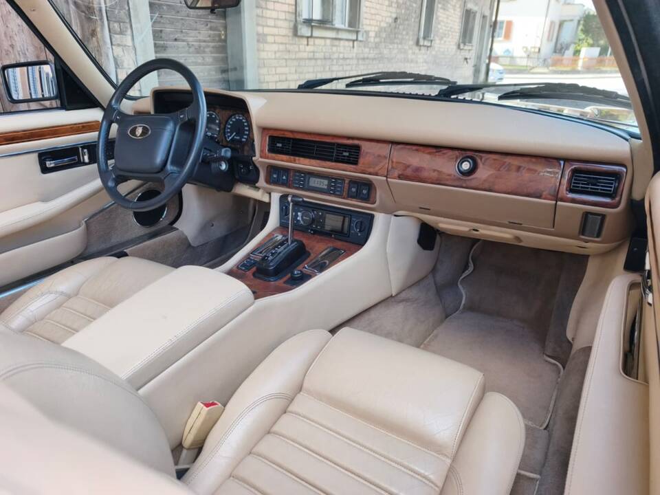Immagine 12/26 di Jaguar XJS 5.3 V12 (1992)