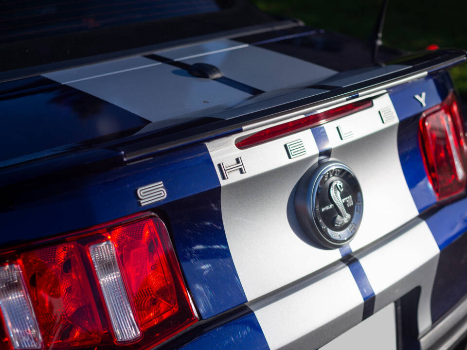 Image 15/99 of Ford Mustang Shelby GT 500 (2012)