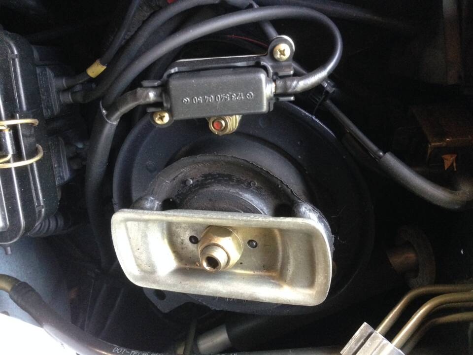 Bild 15/20 von Mercedes-Benz E 200 (1996)