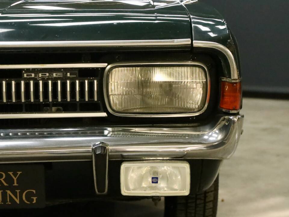 Bild 28/50 von Opel Commodore 2,5 GS (1969)