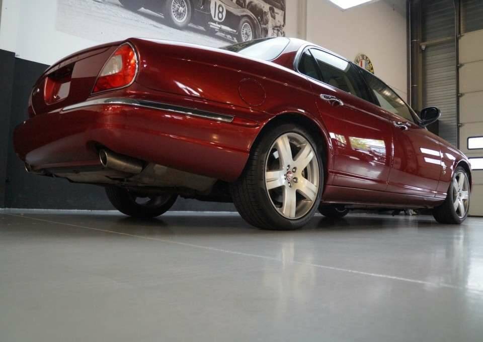 Imagen 33/50 de Jaguar XJR (2007)