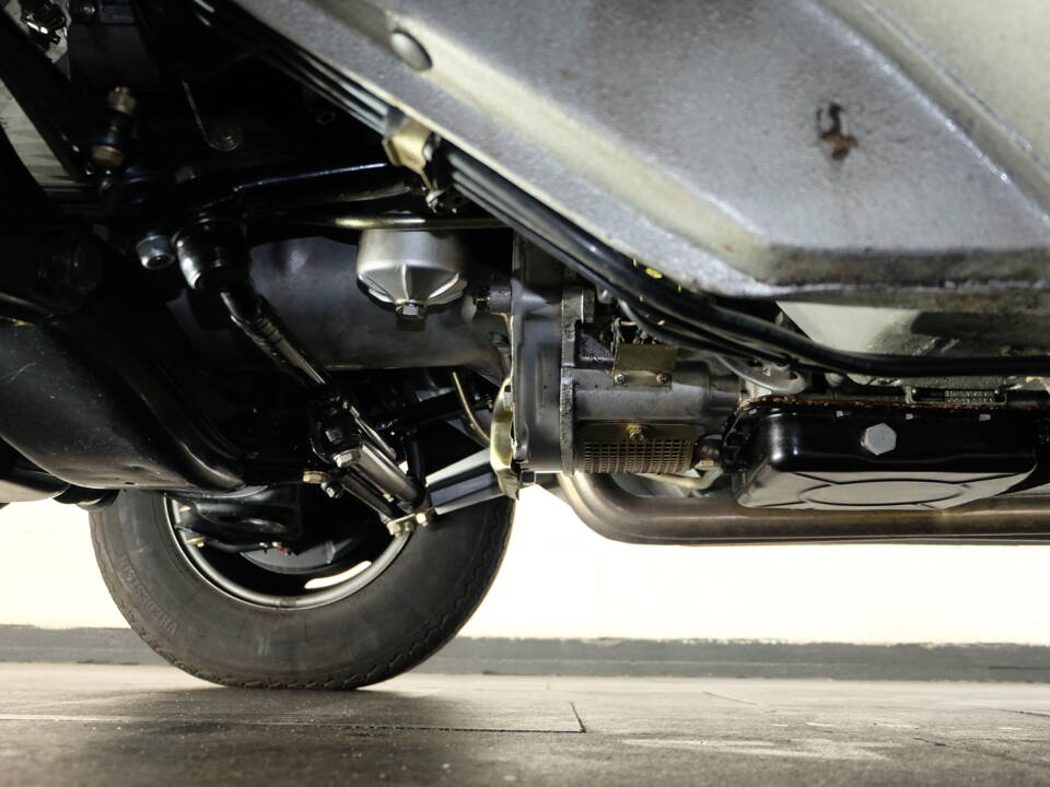 Image 41/50 of Mercedes-Benz 230 SL (1964)