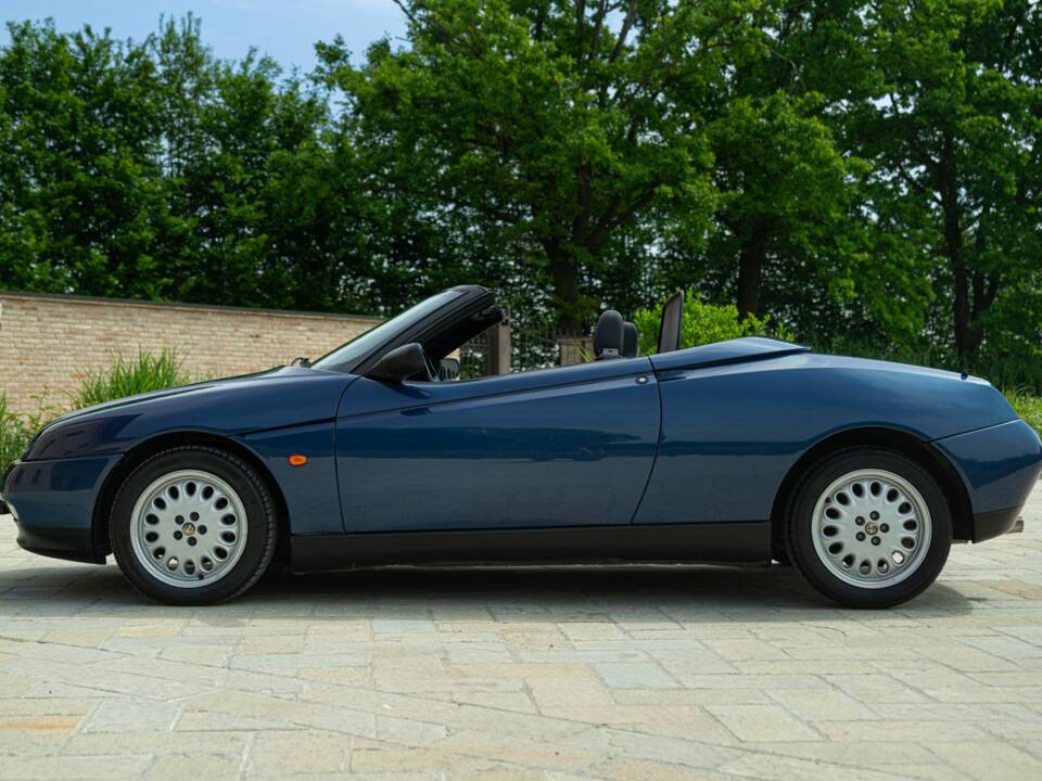 Image 9/50 of Alfa Romeo Spider 3.0 V6 (1998)