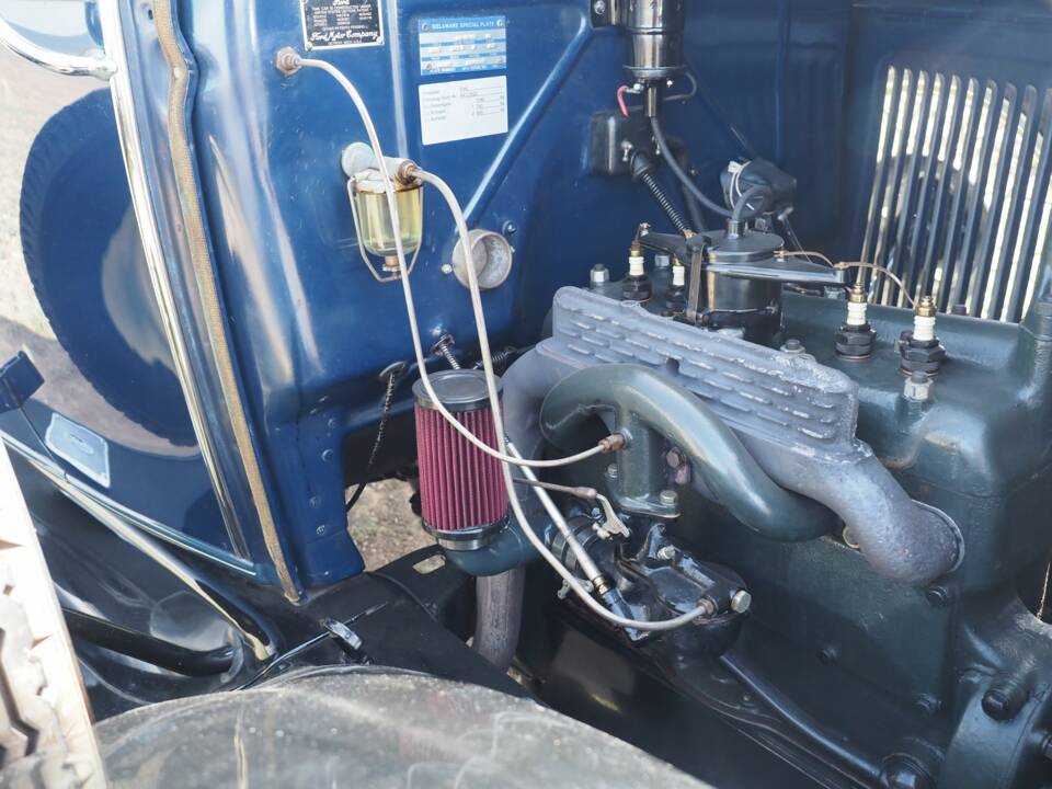 Image 30/60 of Ford Model A De Luxe (1931)