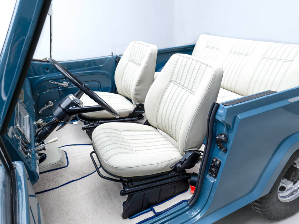Bild 20/37 von Jeep Commando (1972)