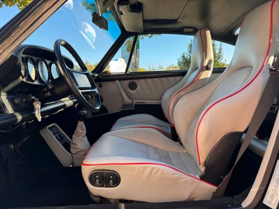 Bild 10/18 von Porsche 911 Turbo 3.3 Flachbau (1987)