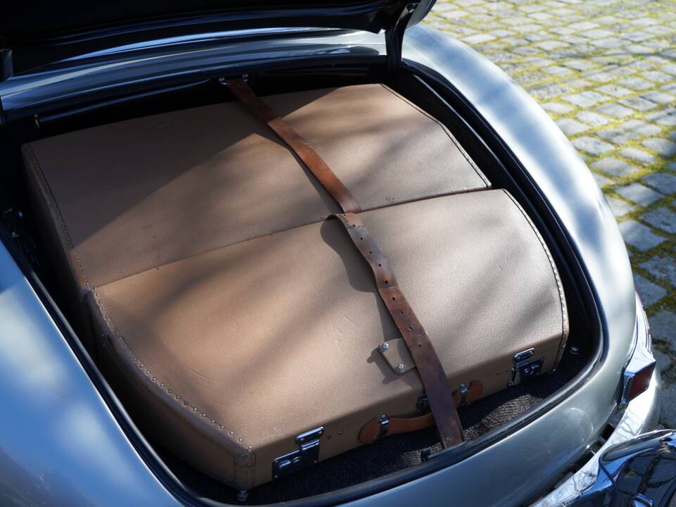 Image 4/14 of Mercedes-Benz 300 SL Roadster (1958)