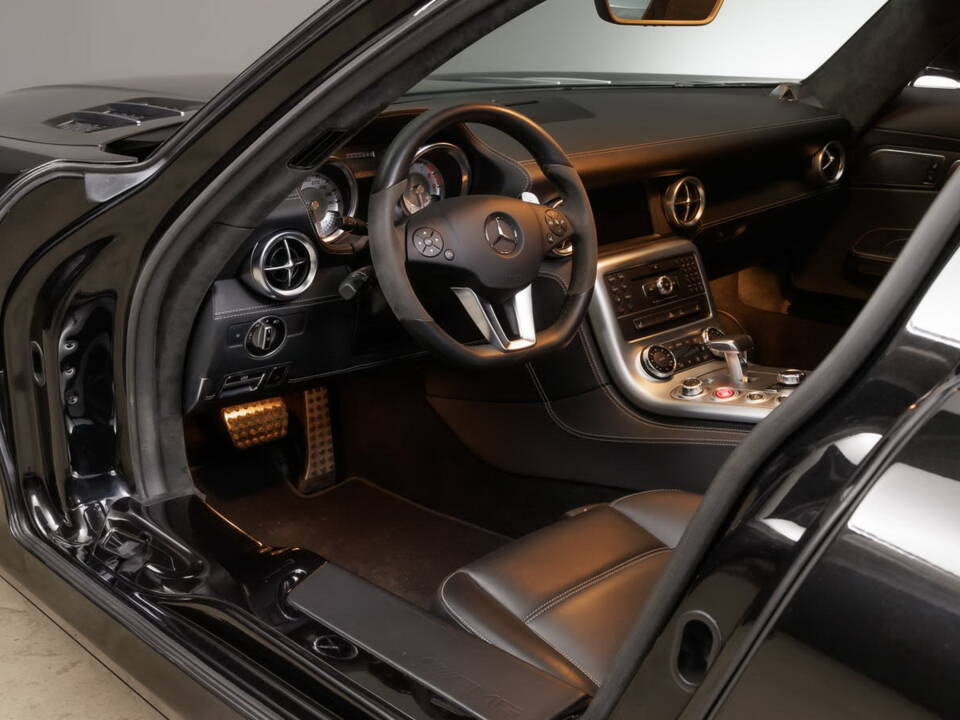 Bild 22/34 von Mercedes-Benz SLS AMG (2013)