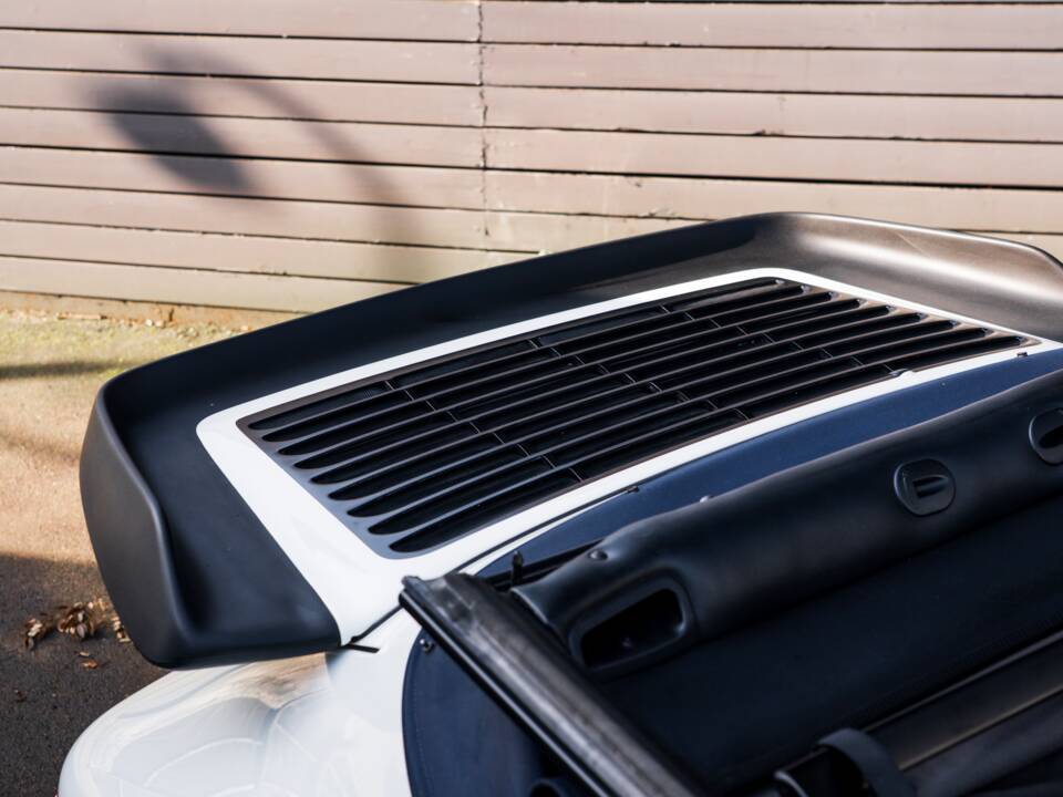 Bild 51/60 von Porsche 911 Carrera 3.2 (1987)