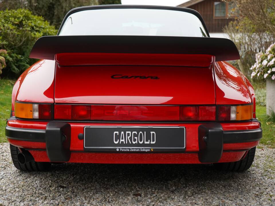 Immagine 13/20 di Porsche 911 Carrera 3.2 (1988)