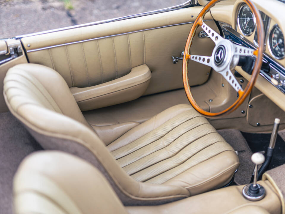 Immagine 34/50 di Mercedes-Benz 300 SL Roadster (1958)