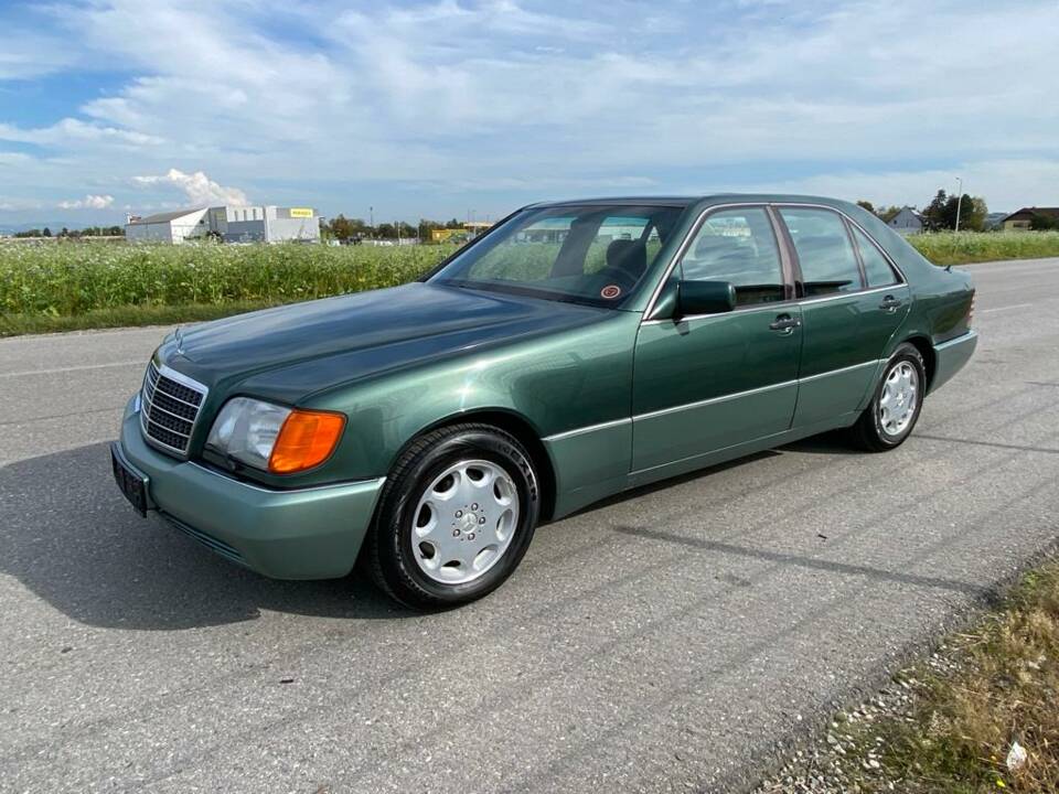 Imagen 1/22 de Mercedes-Benz 500 SE (1991)