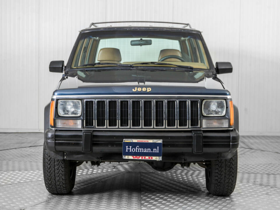 Image 14/50 de Jeep Cherokee 2.8L V6 (1986)