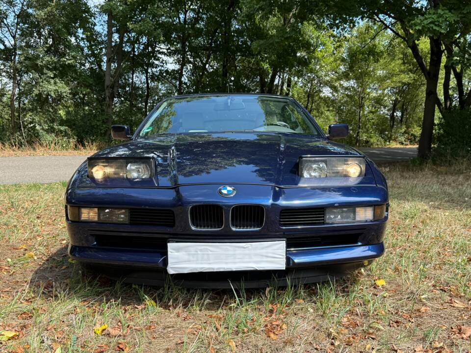 Image 5/22 of BMW 850i (1990)
